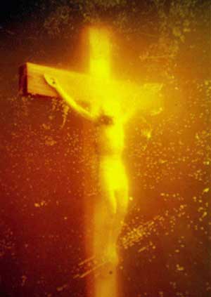 Andres_Serrano_Piss_Christ.jpg