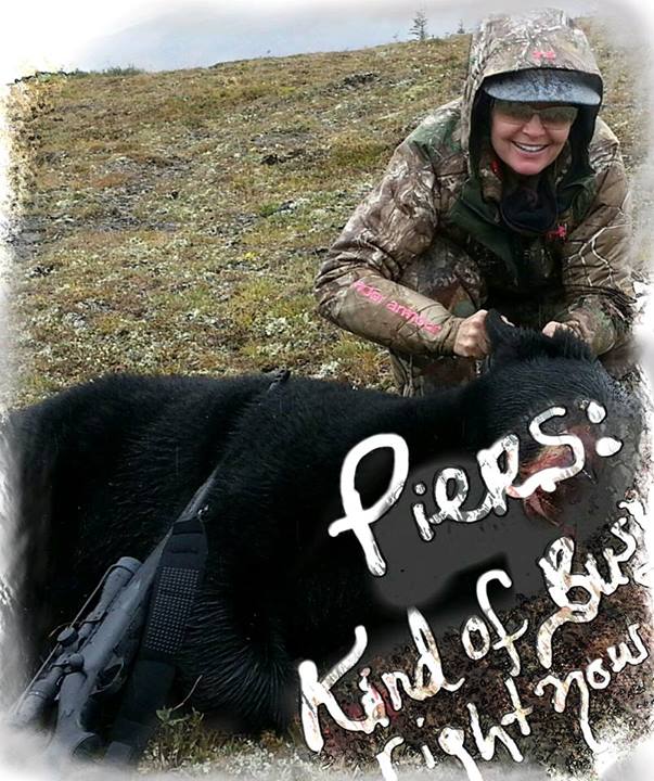 20131104-sarah-palin-bear.jpg