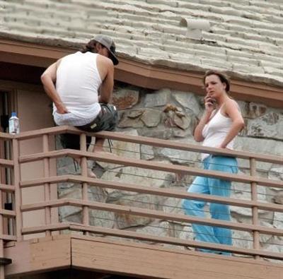 britney_balcony_with_kevin.jpg